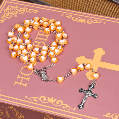 Rosario con catenina in acciaio inossidabile acrilico multicolore con Vergine Maria e Crocifisso a forma di cuore, diametro 6 mm (4 colori)