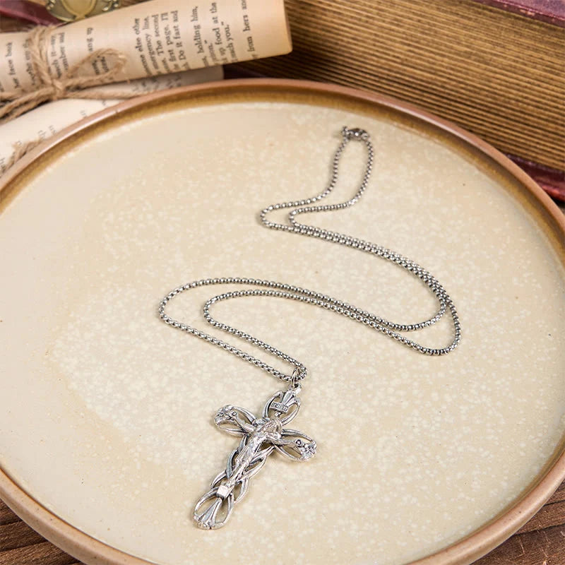 Retro Wzór Ekskluzywny Naszyjnik z Wisiorkiem Amuletem Krucyfiksu Jezusa