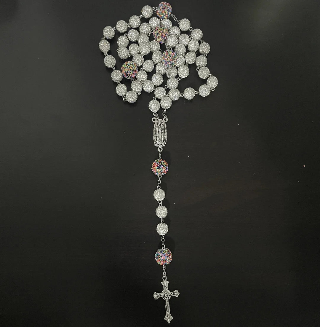 Rosario con catenella in lega di cristalli di rocca e croce a forma di zircone bianco rotondo dal diametro di 10 mm