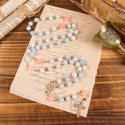 Rosario artigianale da 8 mm con perle di acquamarina e calcedonio blu, con Madonna di Guadalupe e crocifisso