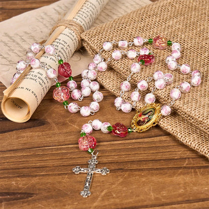 Medaglietta di Santa Teresa e crocifisso in rosa e avorio da 8 mm, rosario dall'eleganza floreale – scopri la grazia e la bellezza della fede