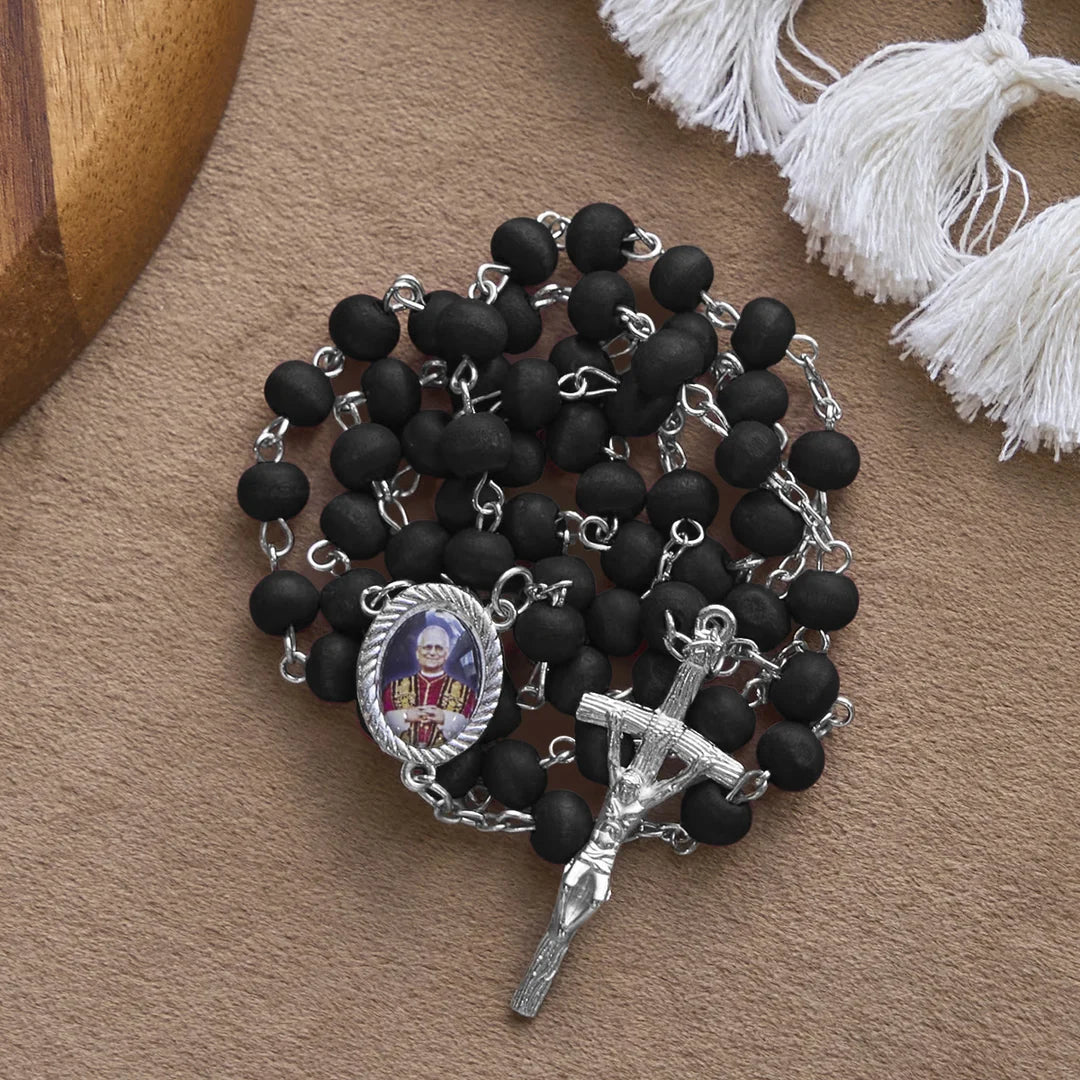 Papa Leone XIV Rosario di grani di legno rosso commemorativo: Tesoro spirituale