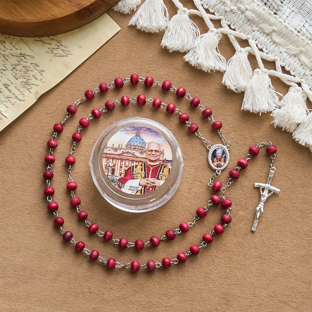 Papa Leone XIV Rosario di grani di legno rosso commemorativo: Tesoro spirituale