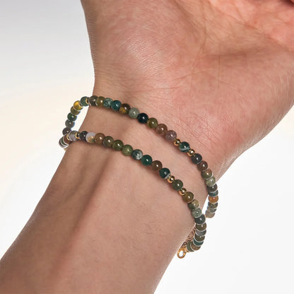 Bracciali rosario fatti a mano nei toni della terra con ciondolo a croce e di San Benedetto