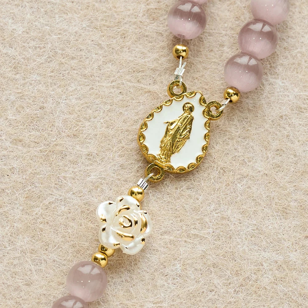 Rosario Cat's Eye & Rose color lavanda e rosa: medaglia centrale della Madonna per una preghiera dolce