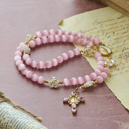 Rosario Cat's Eye & Rose color lavanda e rosa: medaglia centrale della Madonna per una preghiera dolce