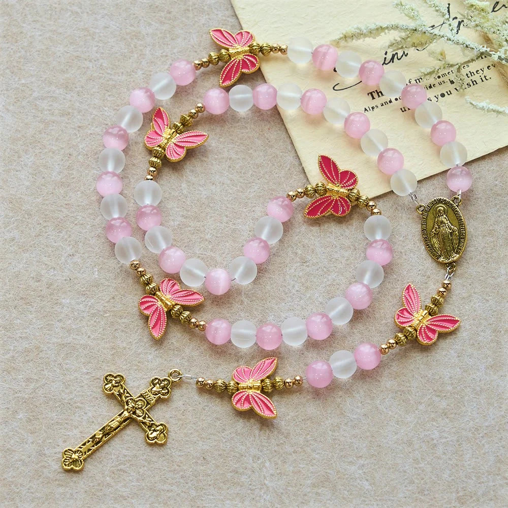 Occhio di gatto viola-rosa e vetro satinato, rosario con farfalla: incarna l'amore sacro e la grazia