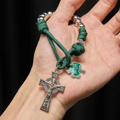 Rosario tascabile irlandese in paracord con benedizione e crocifisso celtico