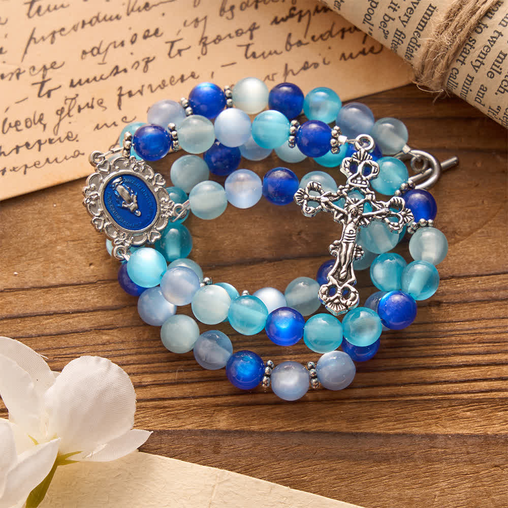 Collana rosario tricolore blu con perline opache della Madonna e chiusura a T: devozione quotidiana