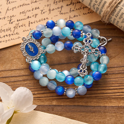 Collana rosario tricolore blu con perline opache della Madonna e chiusura a T: devozione quotidiana