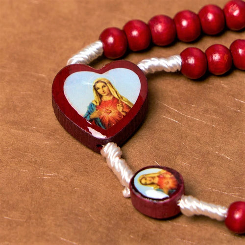 Rosario con grani in legno color rosso vino, cristiano, con croce e immagine della Madonna