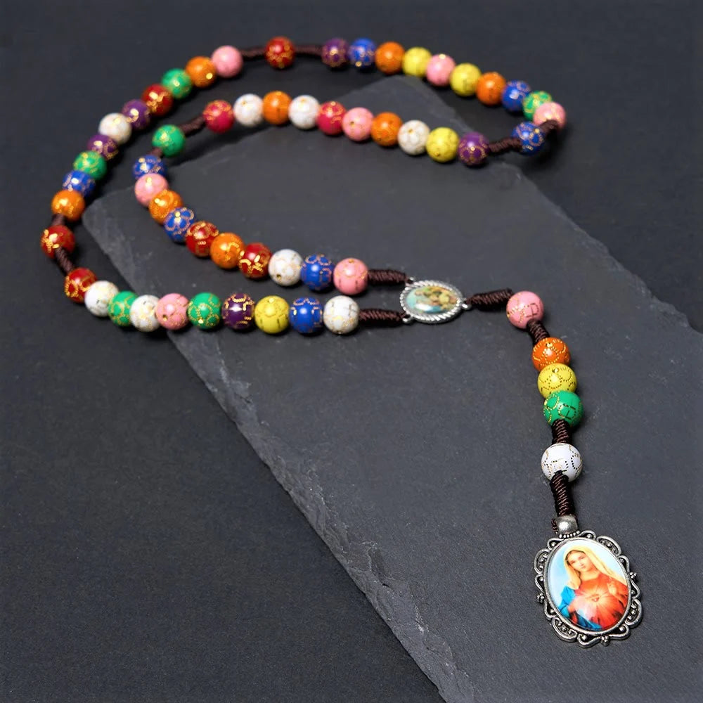 Rosario con immagine della Madonna della Misericordia e Crocifisso, rotondo, multicolore, in acrilico, nylon, 8 mm