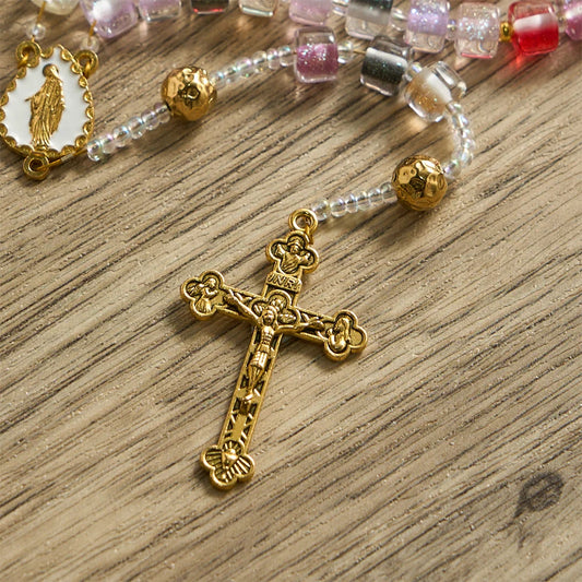 Simbolo della Gioia Divina e della Grazia Mariana